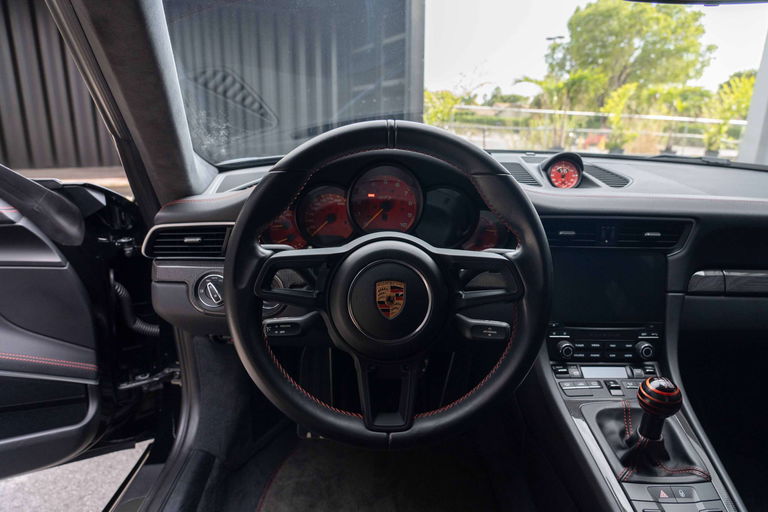 Porsche 991 GT3 Touring
