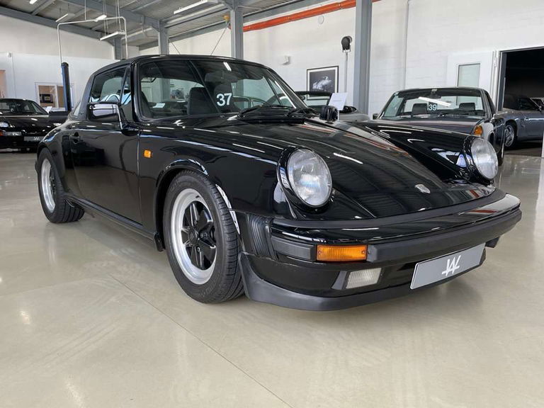Porsche 911 Carrera 3.2 