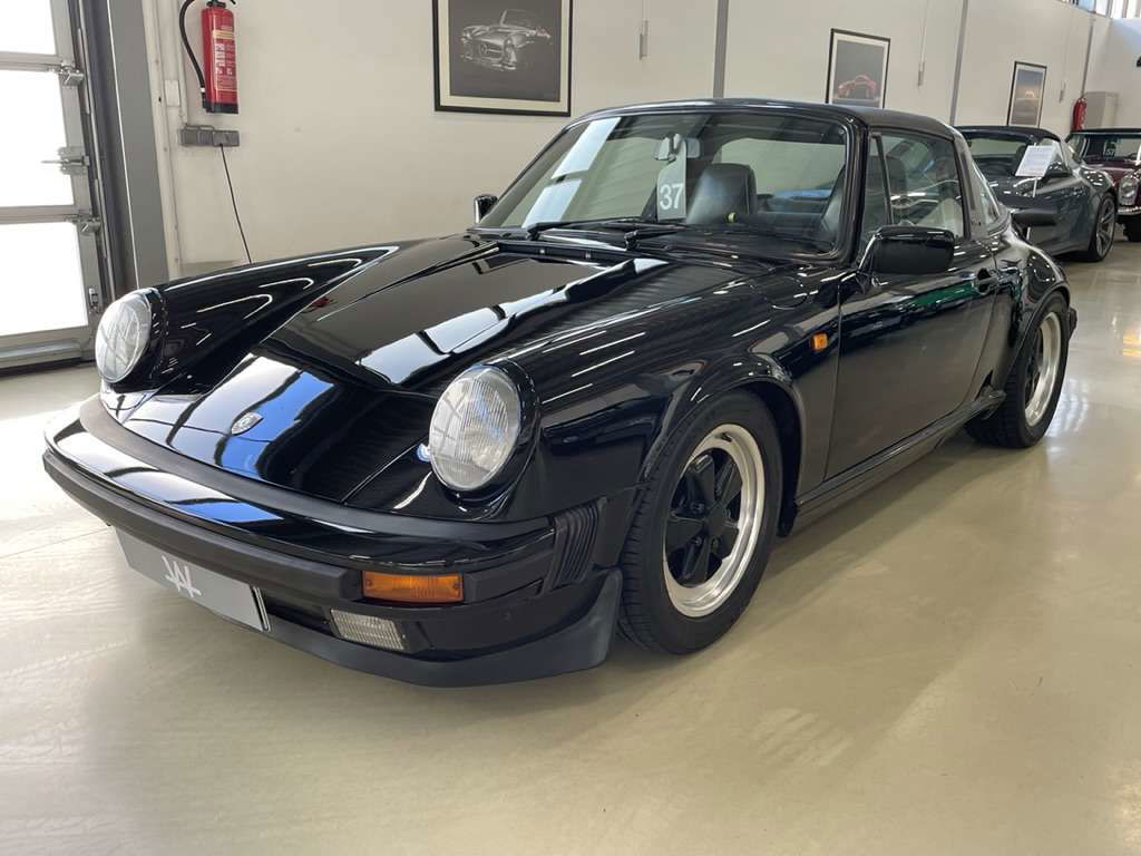 Porsche 911 Carrera 3.2 (US)