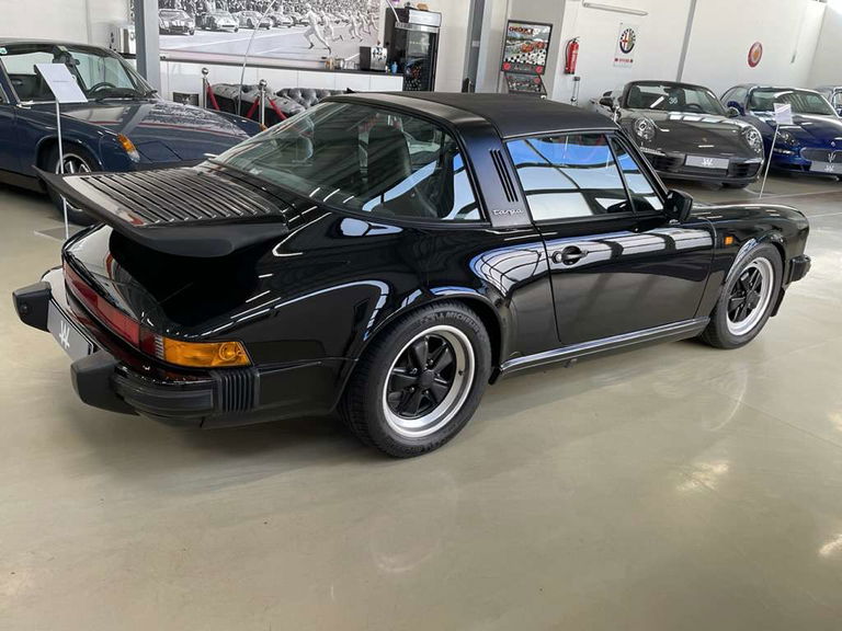 Porsche 911 Carrera 3.2 (US)