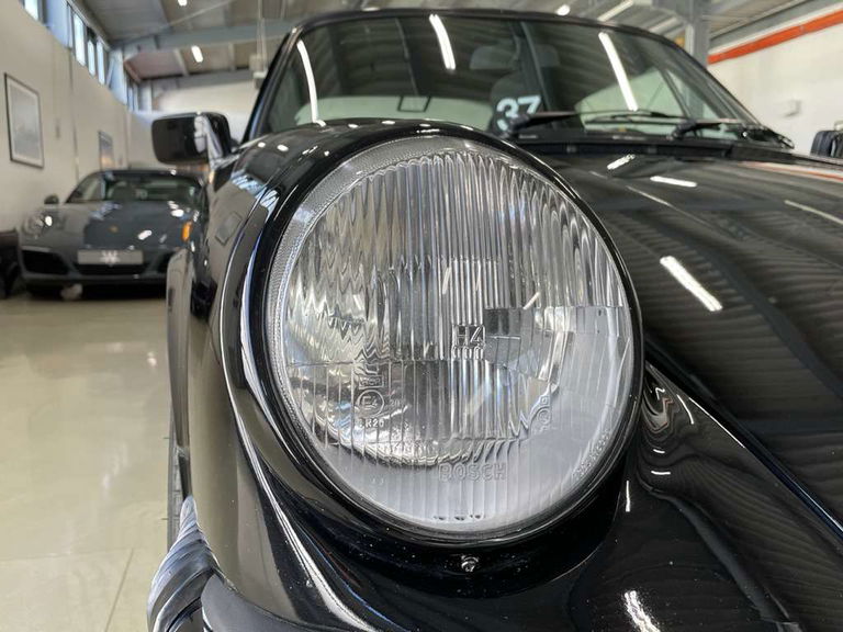 Porsche 911 Carrera 3.2 (US)