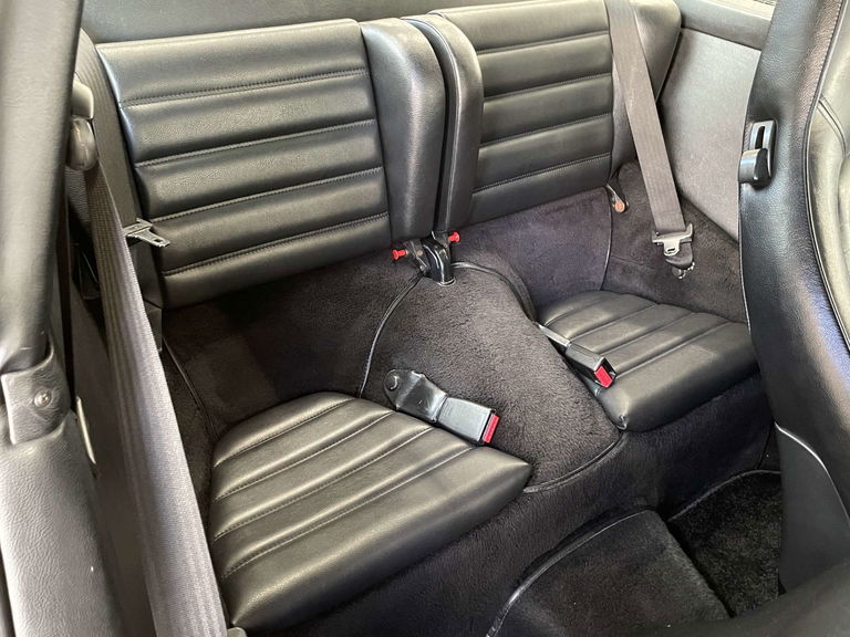 Porsche 911 Carrera 3.2 (US)