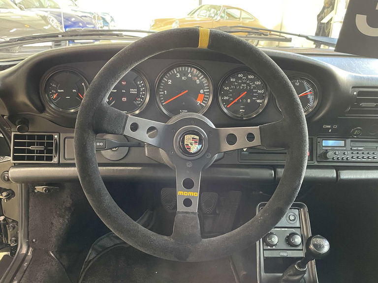 Porsche 911 Carrera 3.2 (US)