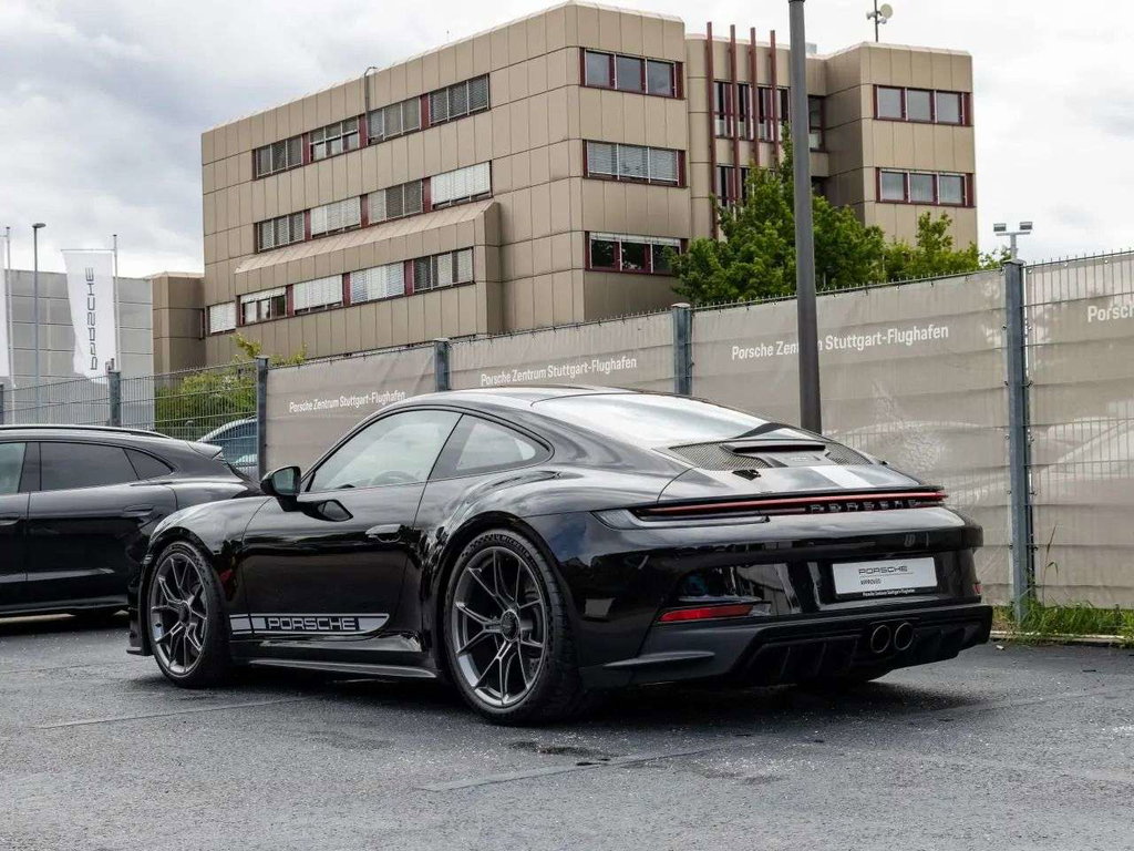 Porsche 992 GT3 Touring
