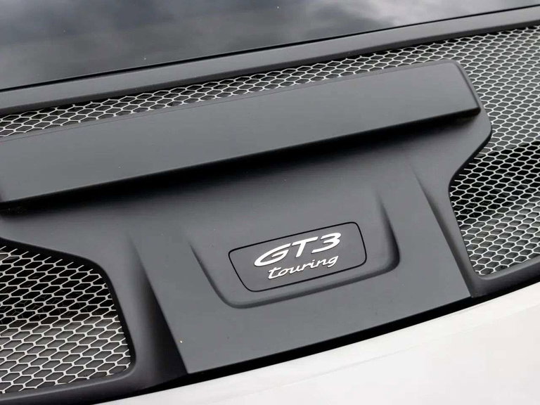 Porsche 992 GT3 Touring