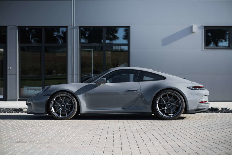 Porsche 992 GT3 Touring