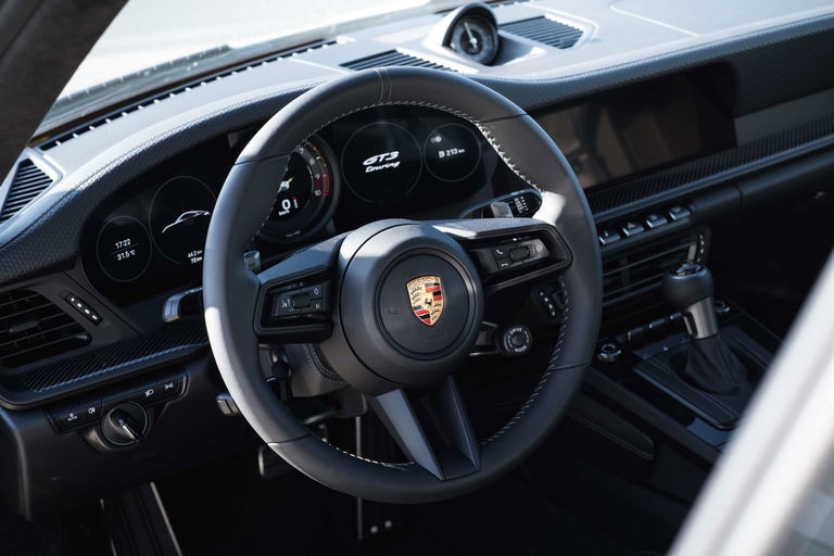 Porsche 992 GT3 Touring