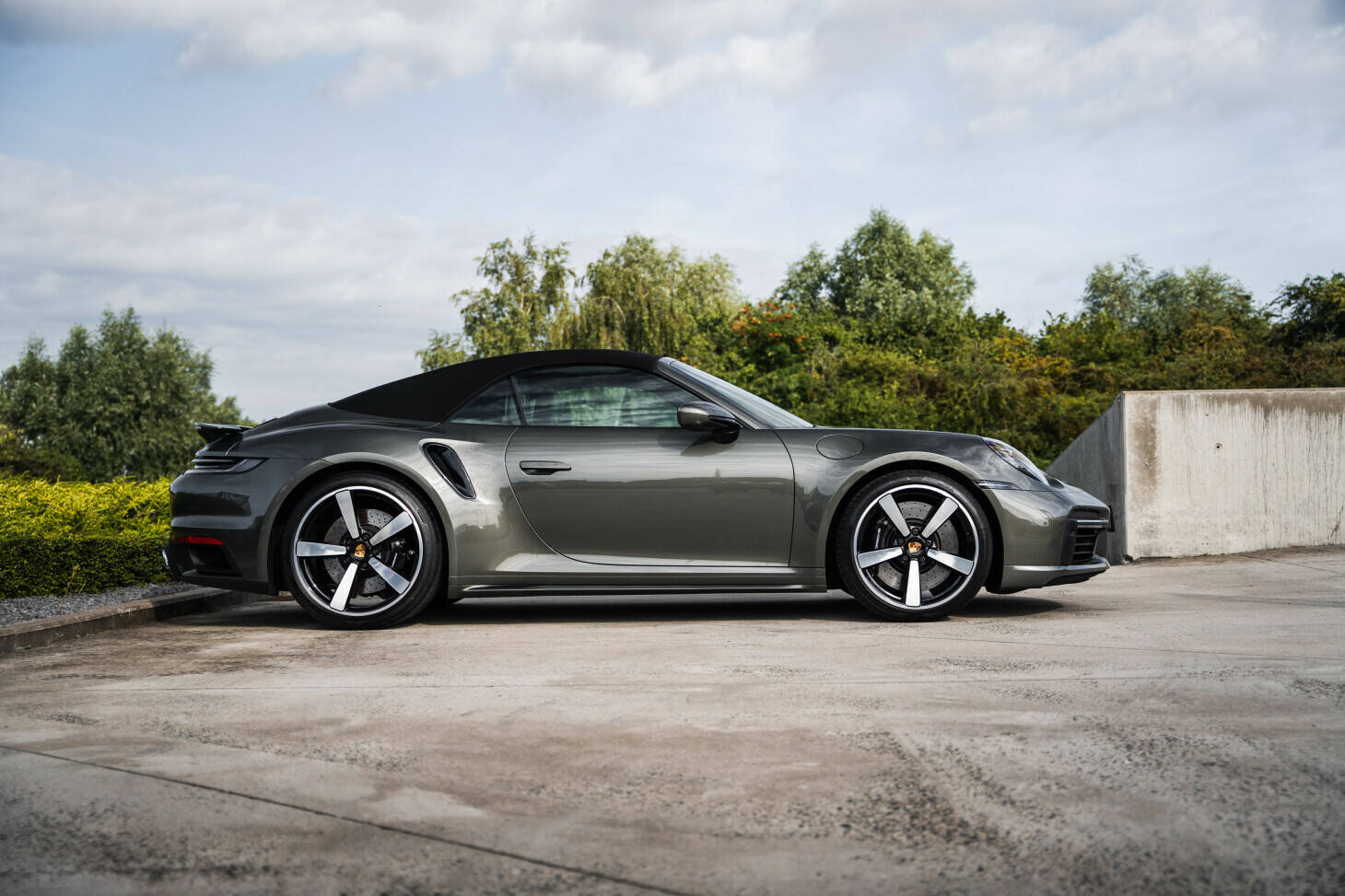 Porsche 992 Turbo 2022 - elferspot.com - Marketplace for Porsche