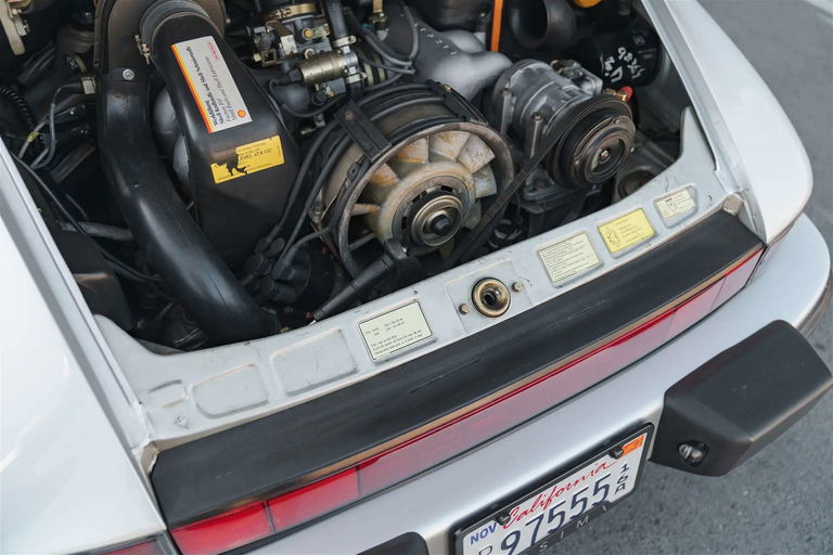 Porsche 911 Carrera 3.2