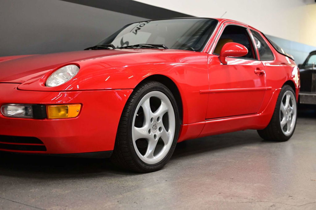 Porsche 968