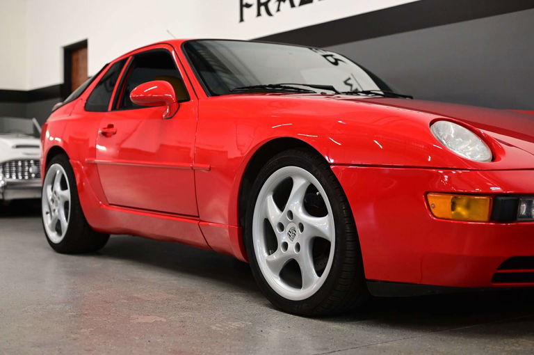 Porsche 968
