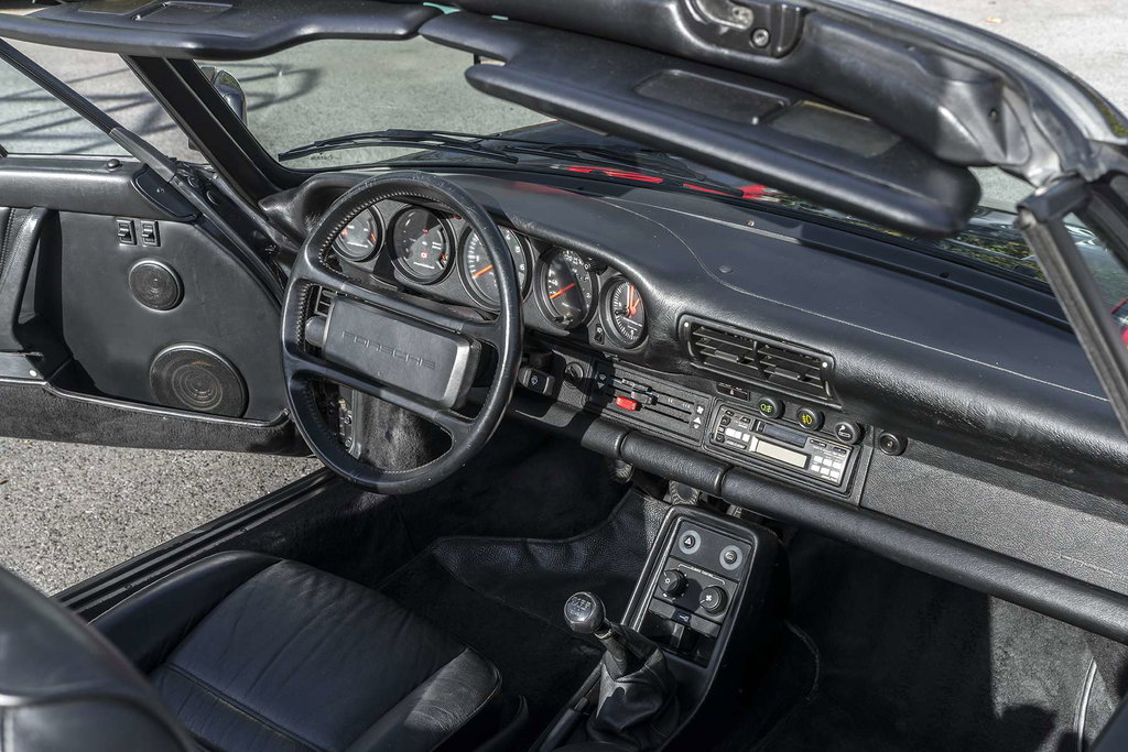 Porsche 911 Carrera 3.2