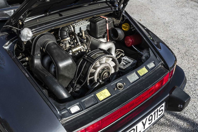 Porsche 911 Carrera 3.2