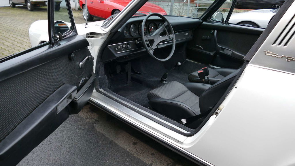 Porsche 911 S (F-Modell)