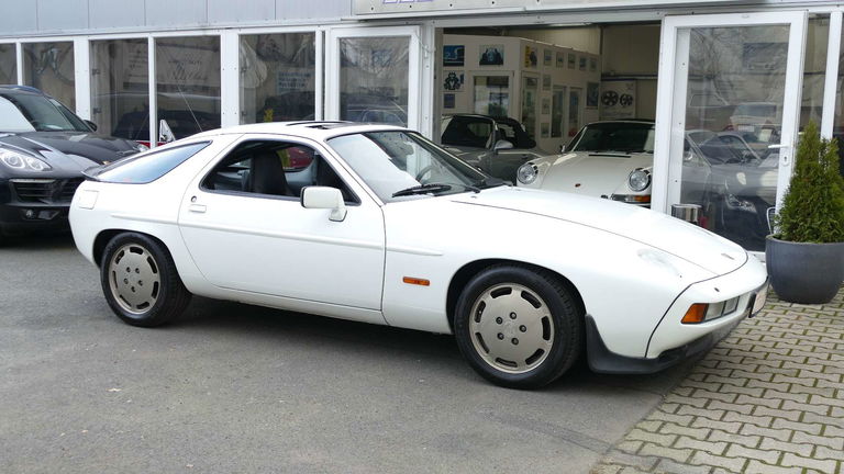 Porsche 928 S