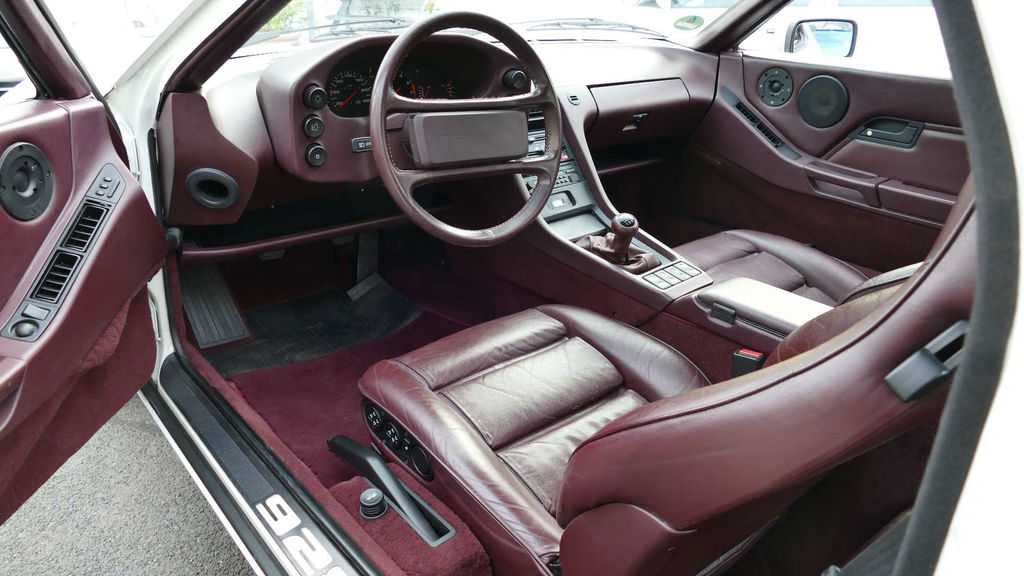 Porsche 928 S4