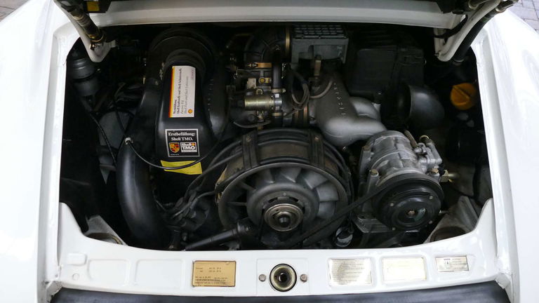 Porsche 911 Carrera 3.2 Speedster