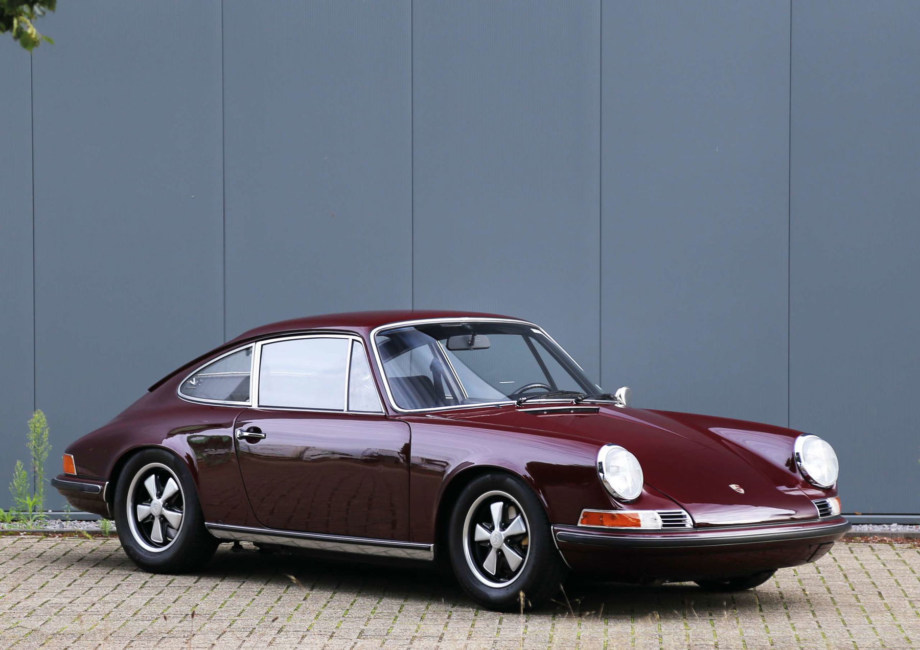 Porsche 911 S (F-Modell) 1970 - elferspot.com - Marketplace for