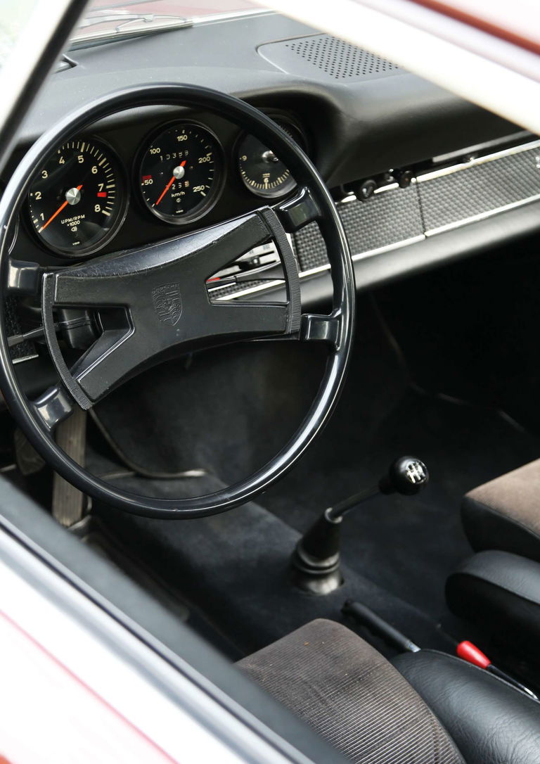 Porsche 911 S (F-Modell)