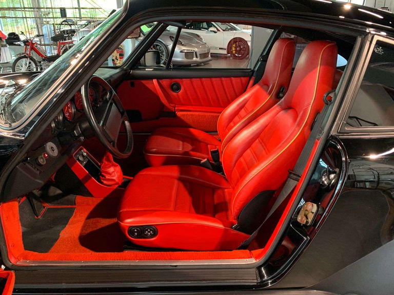 Porsche 911 Turbo 3.3