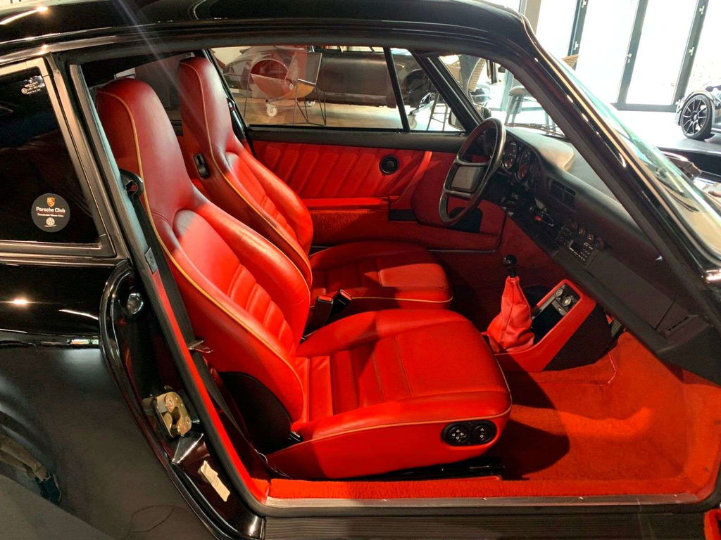 Porsche 911 Turbo 3.3