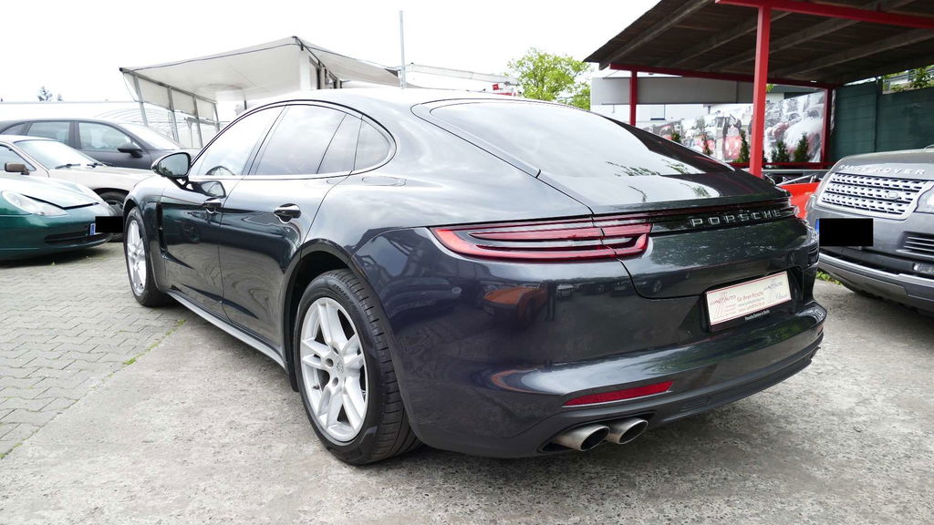 Porsche Panamera 4S