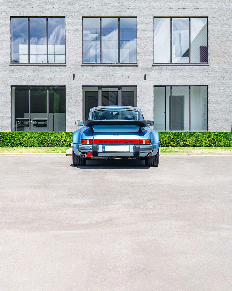 Porsche 911 Turbo 3.3