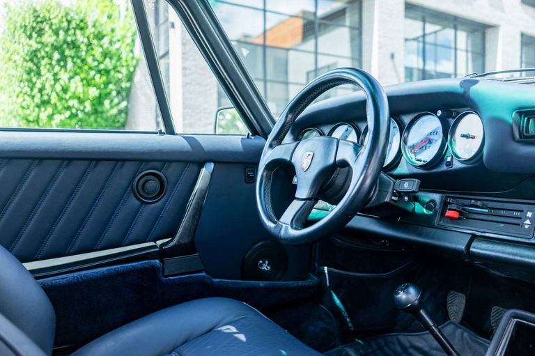 Porsche 911 Turbo 3.3