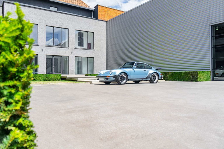Porsche 911 Turbo 3.3