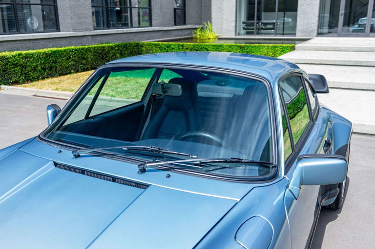 Porsche 911 Turbo 3.3