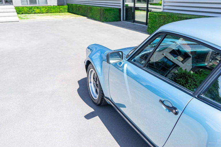 Porsche 911 Turbo 3.3