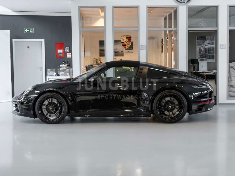 Porsche 992 Targa 4 GTS