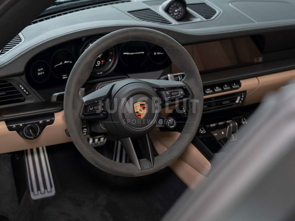 Porsche 992 Targa 4 GTS