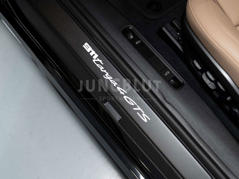 Porsche 992 Targa 4 GTS