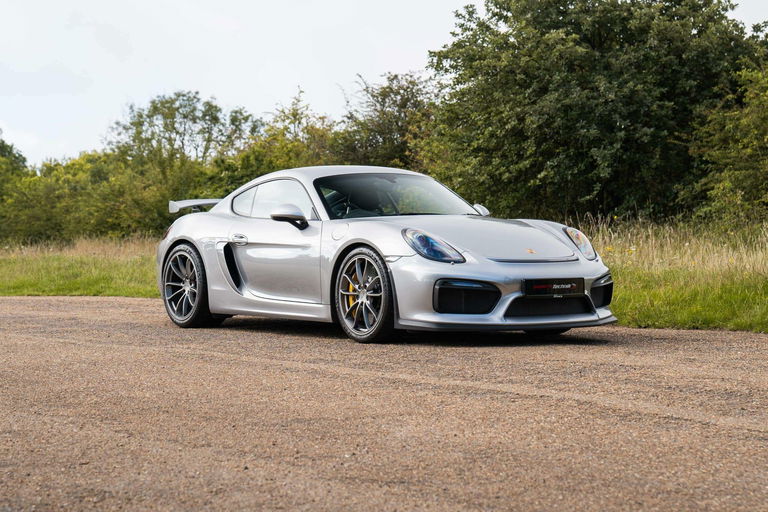 Porsche 981 Cayman GT4
