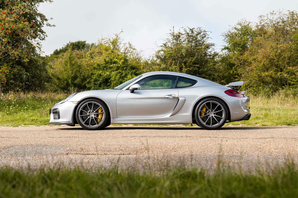 Porsche 981 Cayman GT4