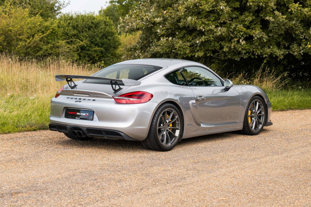 Porsche 981 Cayman GT4