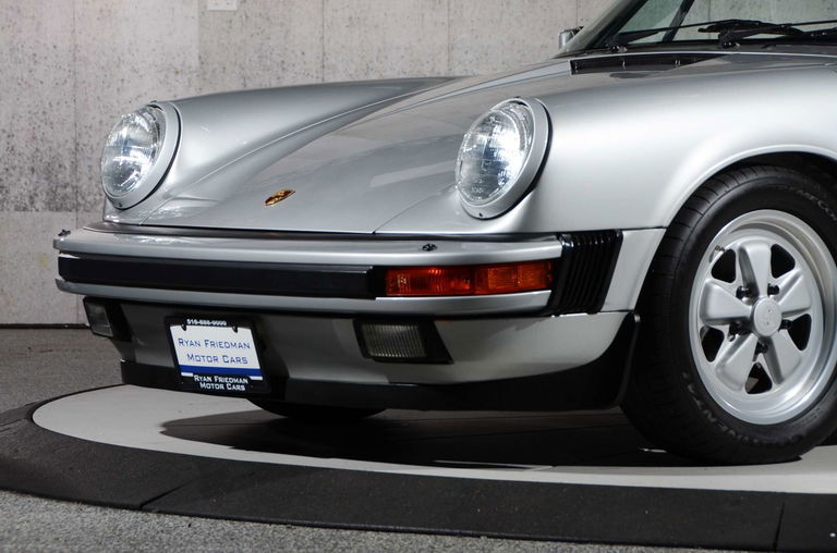Porsche 911 Carrera 3.2 (US)