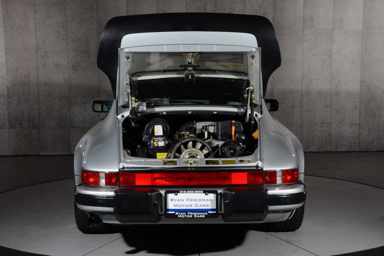 Porsche 911 Carrera 3.2 (US)