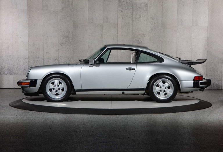 Porsche 911 Carrera 3.2 (US)