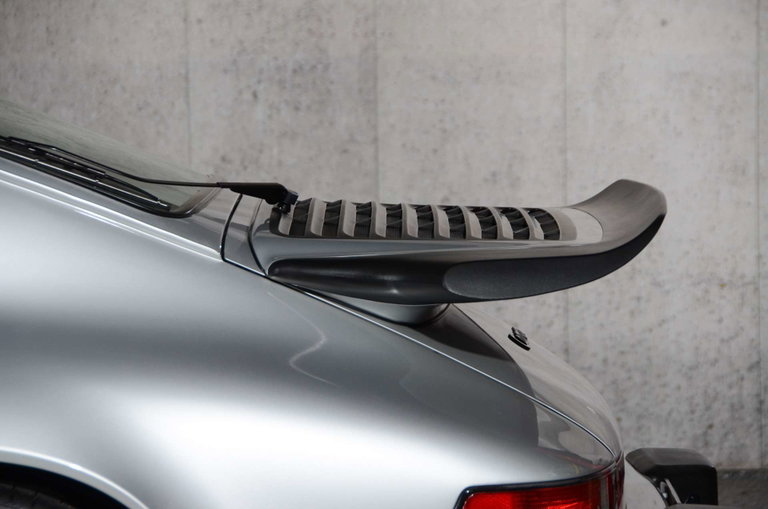 Porsche 911 Carrera 3.2 (US)