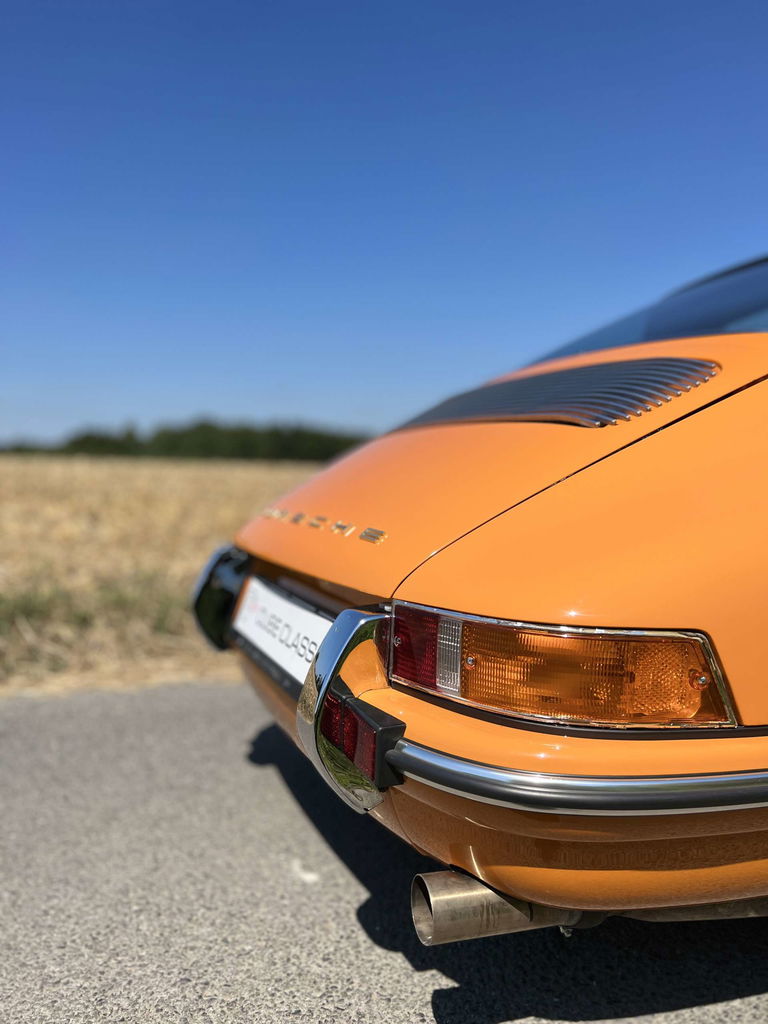 Porsche 911 Backdate