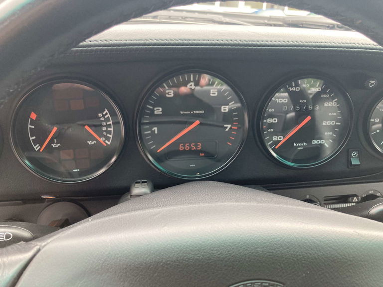 Porsche 993 Carrera 4S