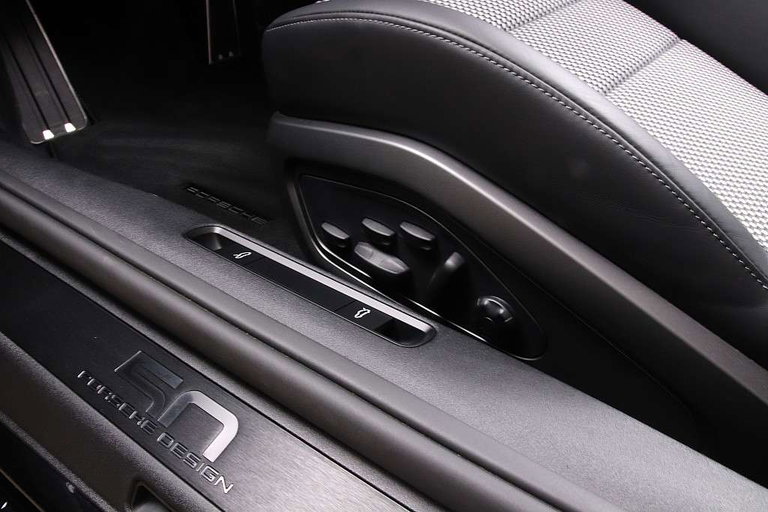 Porsche 992 Edition 50 Jahre Porsche Design