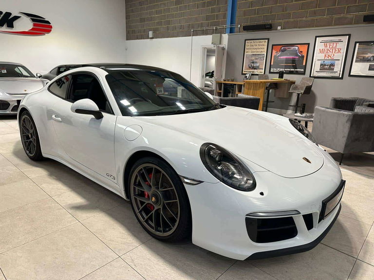 Porsche 991.2 Carrera GTS