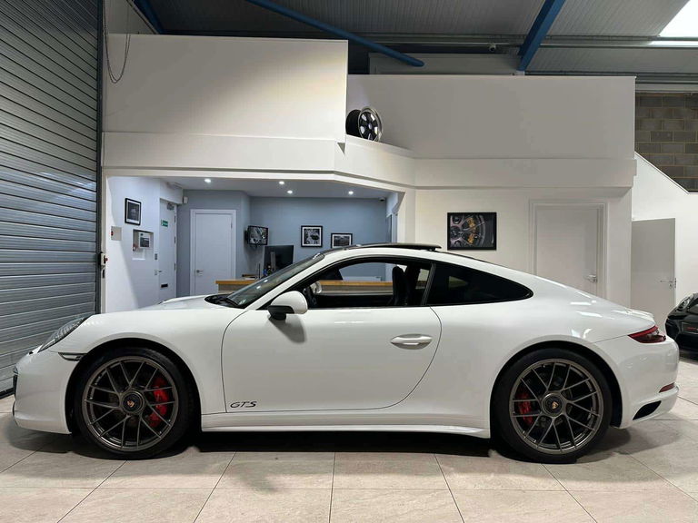 Porsche 991.2 Carrera GTS