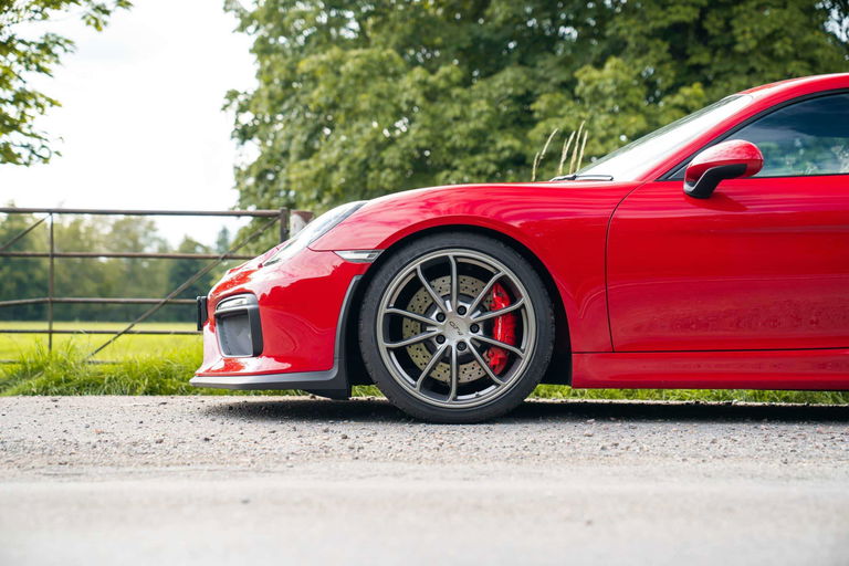 Porsche 981 Cayman GT4