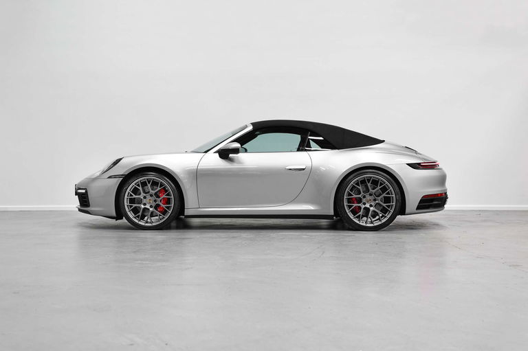 Porsche 992 Carrera 4S
