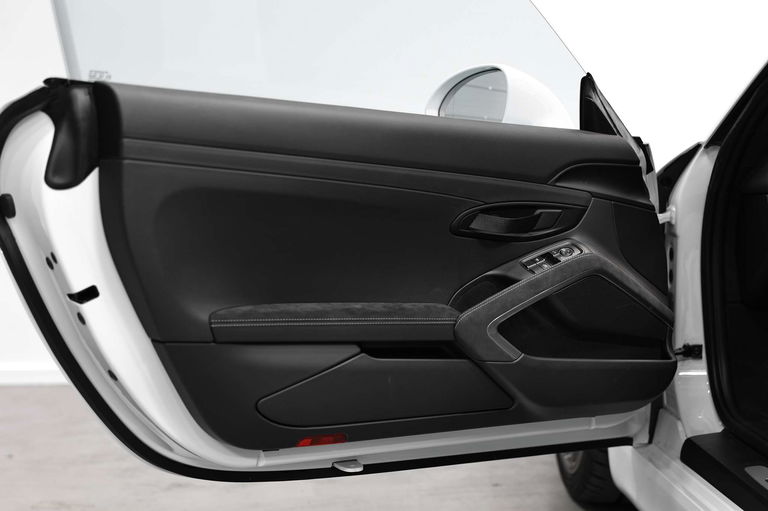 Porsche 981 Cayman GT4