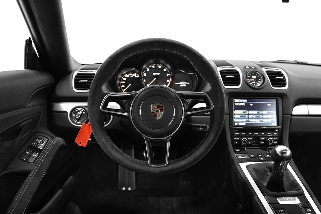 Porsche 981 Cayman GT4